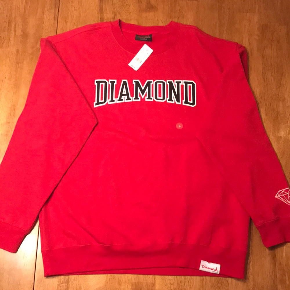 Diamond Crew Neck, Size Large. NWT